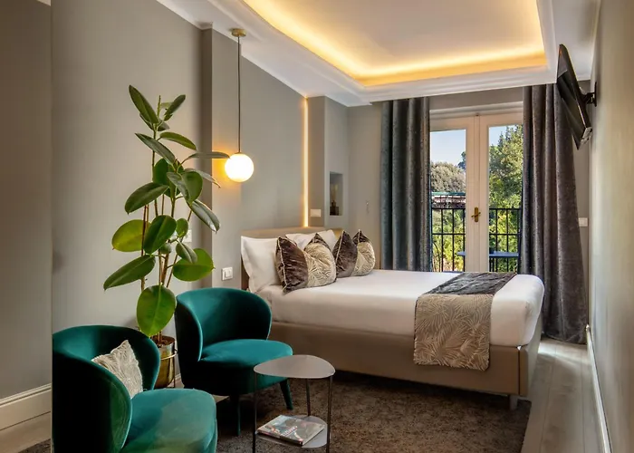 Naman Hotellerie - Spagna Гостевой дом 4*